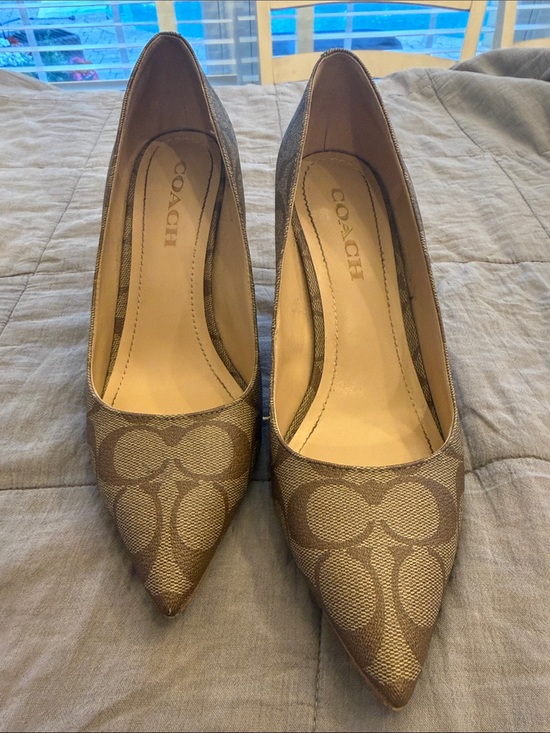 Coach Shoes - READ CAREFULLY REGARDING HEEL!!COACH Pointed Toe Monogram Pumps - Brown/Tan
